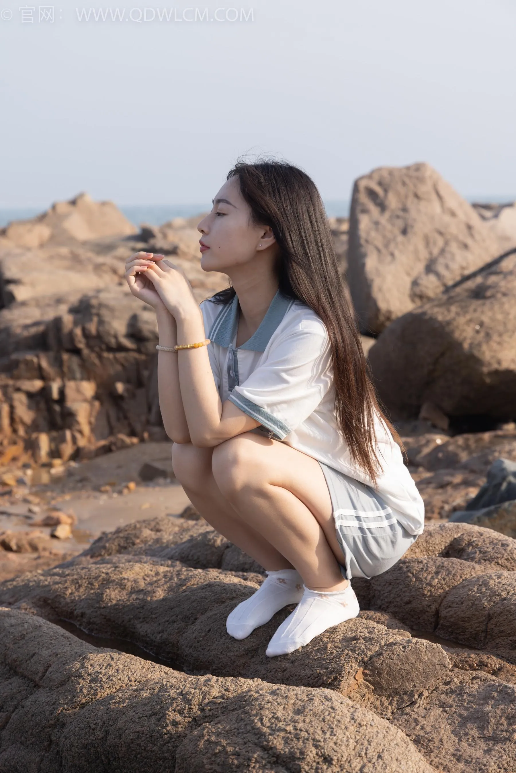 物恋传媒 NO.1567 美兔-海边的风 [151P]插图2